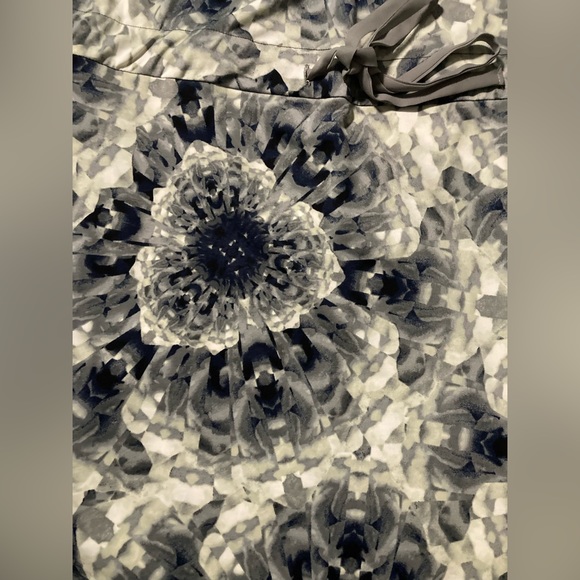 Simply Vera womens Dress Grey Floral Mini Polyester Long Sleeve adjustable waist - Picture 9 of 9